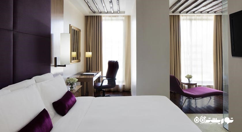 نمای تخت بزرگ اتاق استودیو