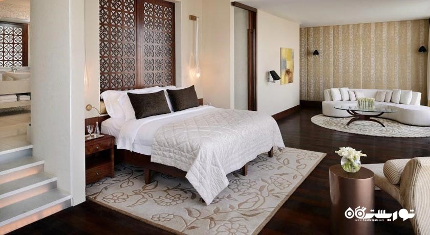 نمای تخت بزرگ سوئیت رویال