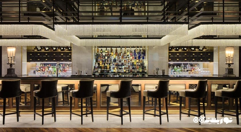 نمای بار دلفین هتل دِ اچ