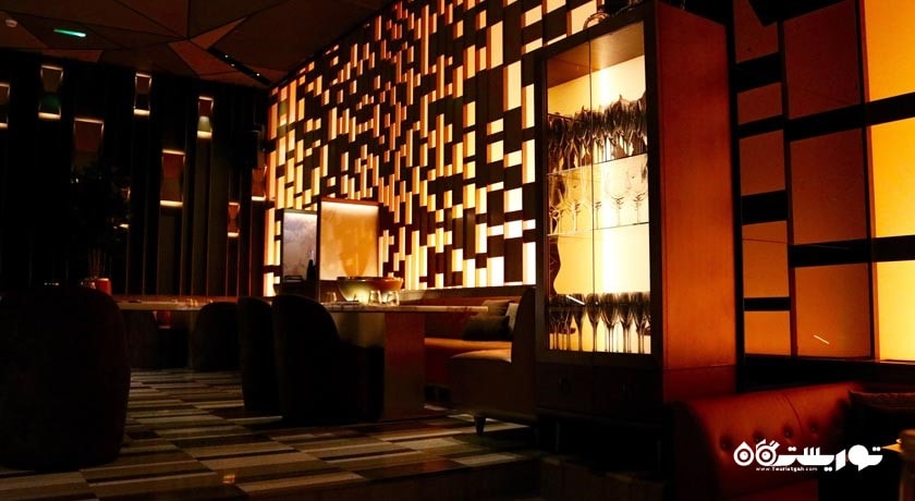 نمایی از رستوران و لانج پلی