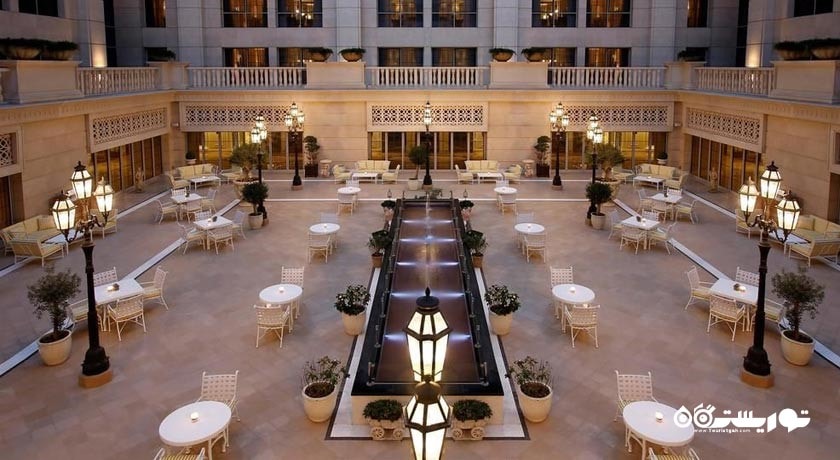 محوطه نشیمن فضای باز لِ پاسیو