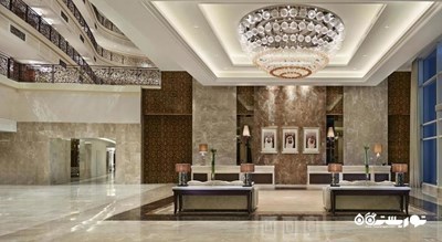 نمای لابی هتل والدورف آستوریا دبی
