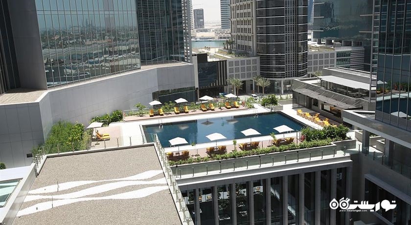 استخر روباز هتل اُبِروی دبی