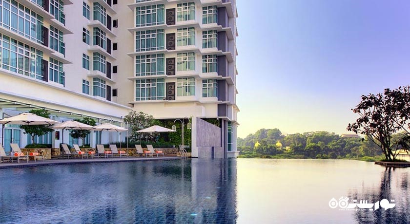 استخر روباز هتل رامادا پلازا کوالالامپور