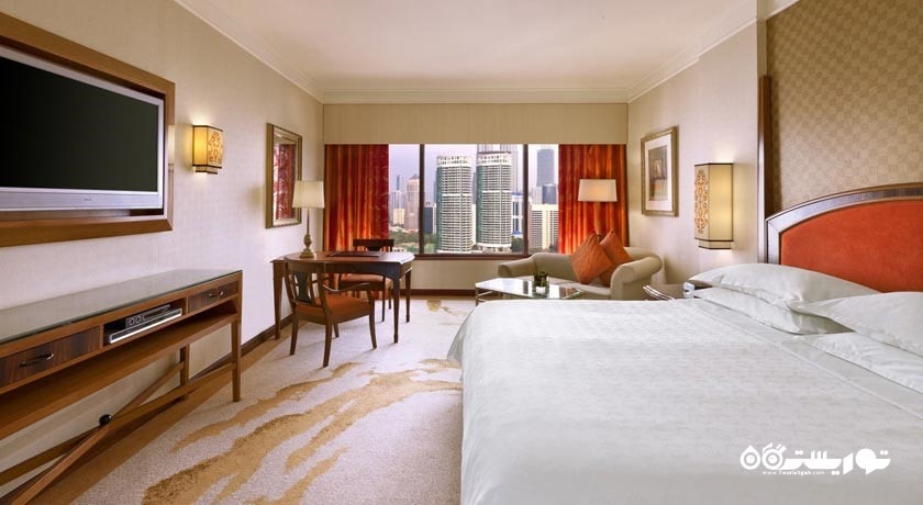 نمای تخت بزرگ اتاق دلوکس