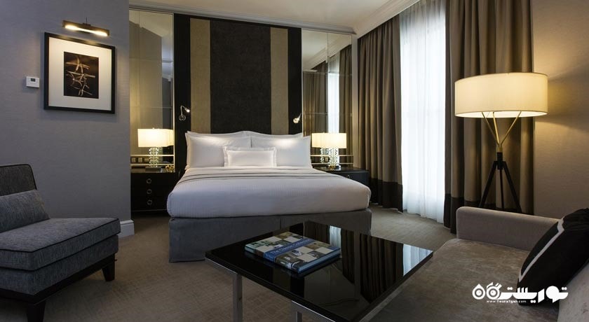 نمای تخت بزرگ اتاق دلوکس