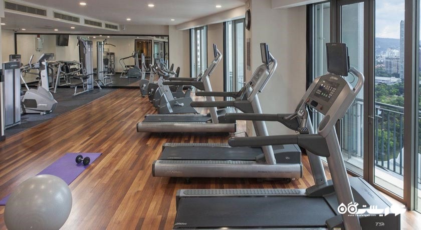 تردمیل های سالن ورزشی هتل