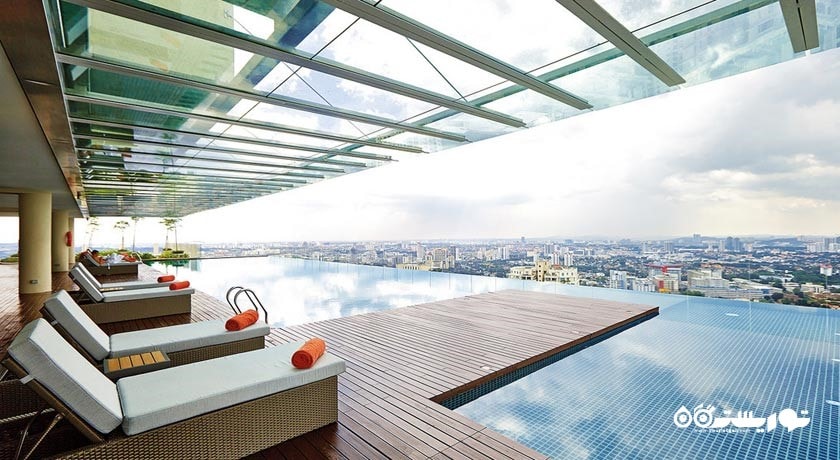 نمایی از  لانج کپری کلاب