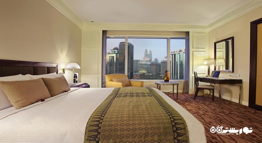 نمای تخت بزرگ اتاق دلوکس