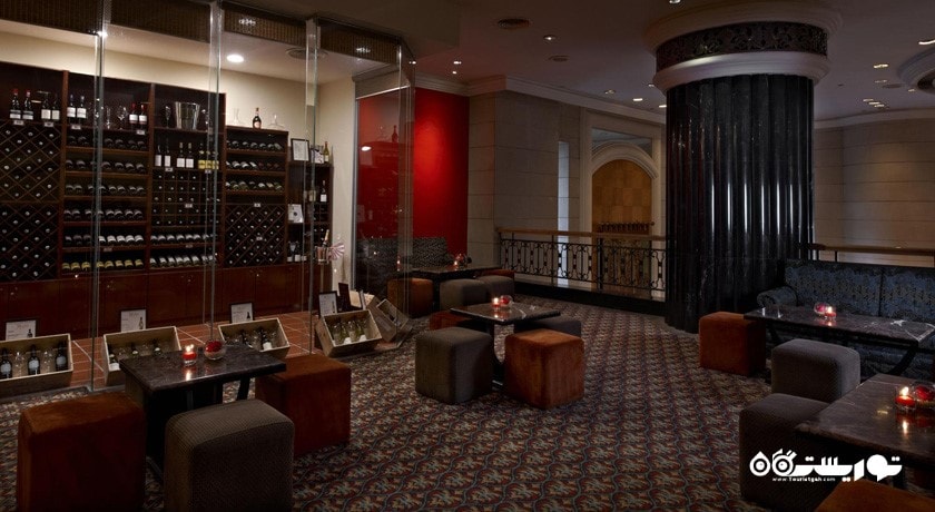 نمایی از لانج و بار مزو