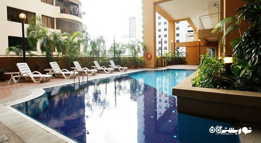 استخر روباز هتل بست سری سلون