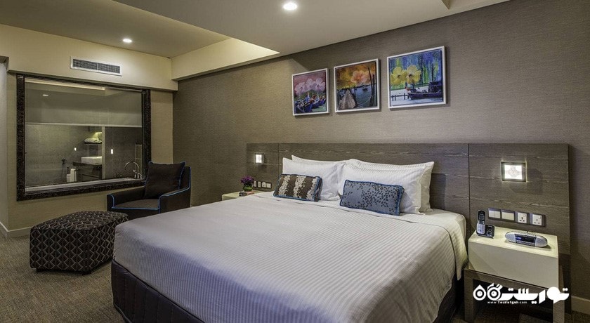 تخت بزرگ آپارتمان پرمیر دوخوابه