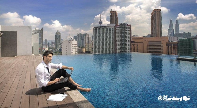 استخر روباز هتل دی مجستیک پلس بای سوئیس گاردن