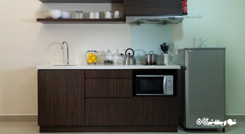 نمای آشپزخانه سوئیت دلوکس