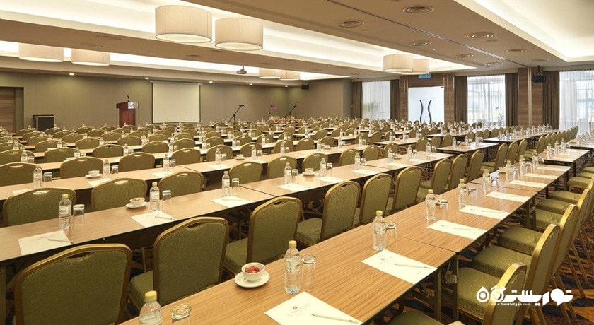 سالن برگزاری همایش و جلسات