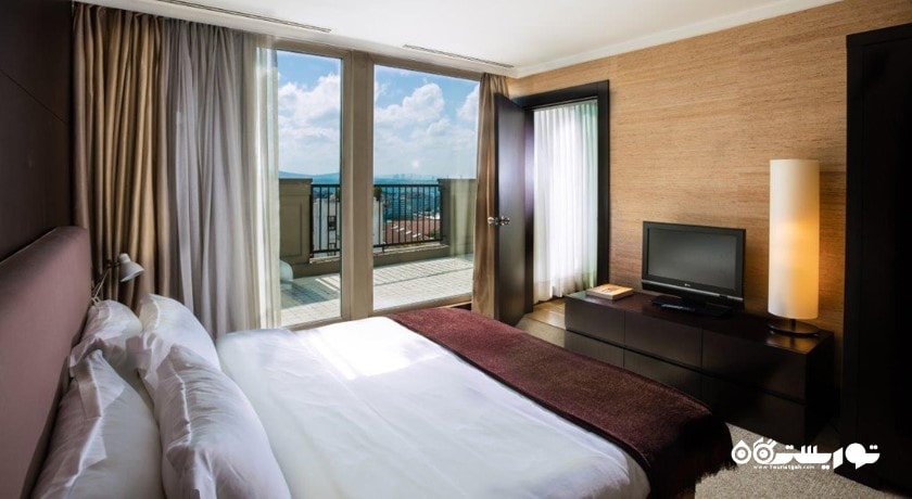 تخت بزرگ سوئیت پنت هاوس