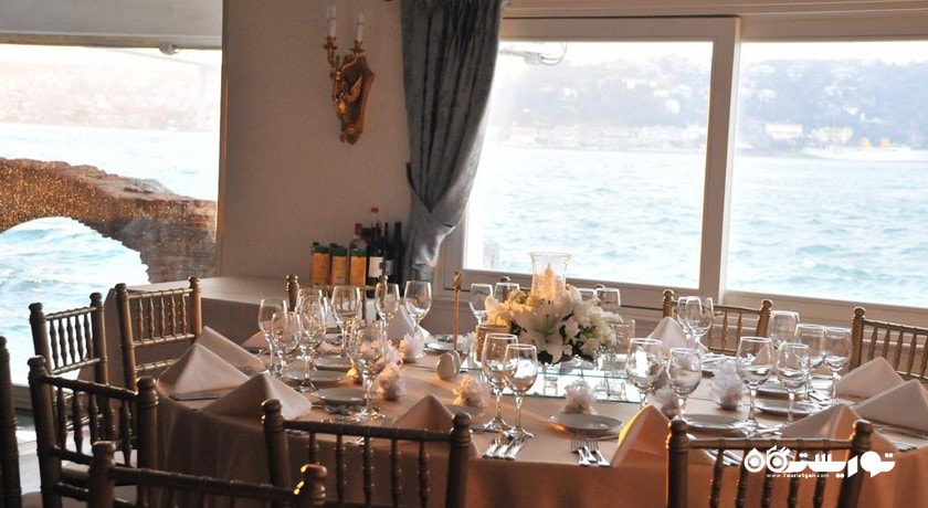 رستوران با چشم انداز بسفروس