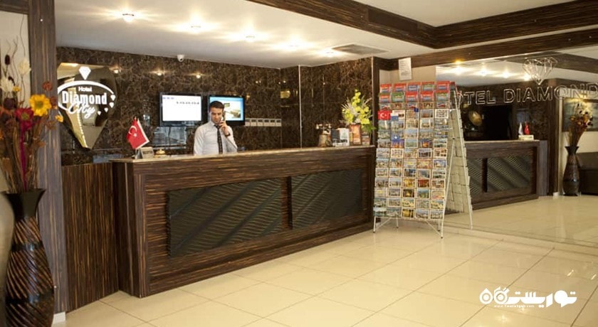 میز پذیرش هتل دایمند سیتی