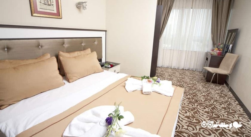 نمای تخت بزرگ اتاق دبل