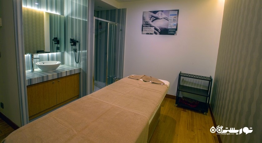 تخت ماساژ مرکز سلامتی و اسپا