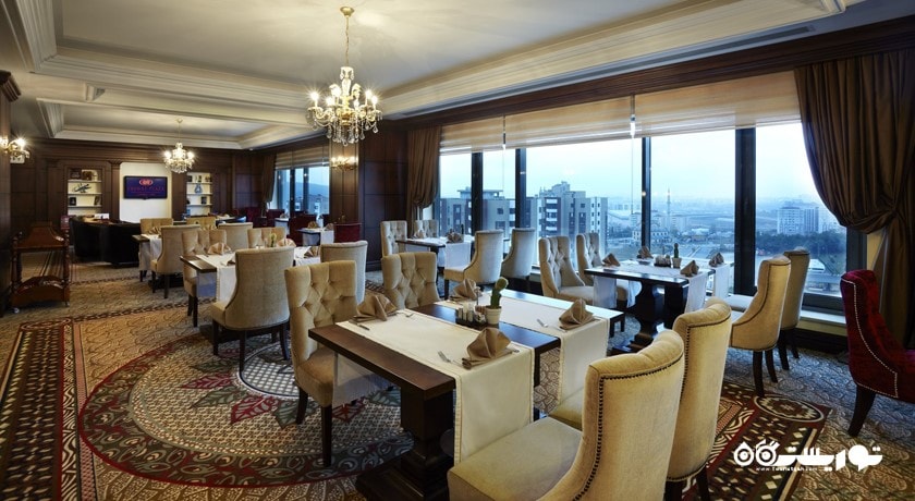 لابی لانج هتل کرون پلازا ایژیا