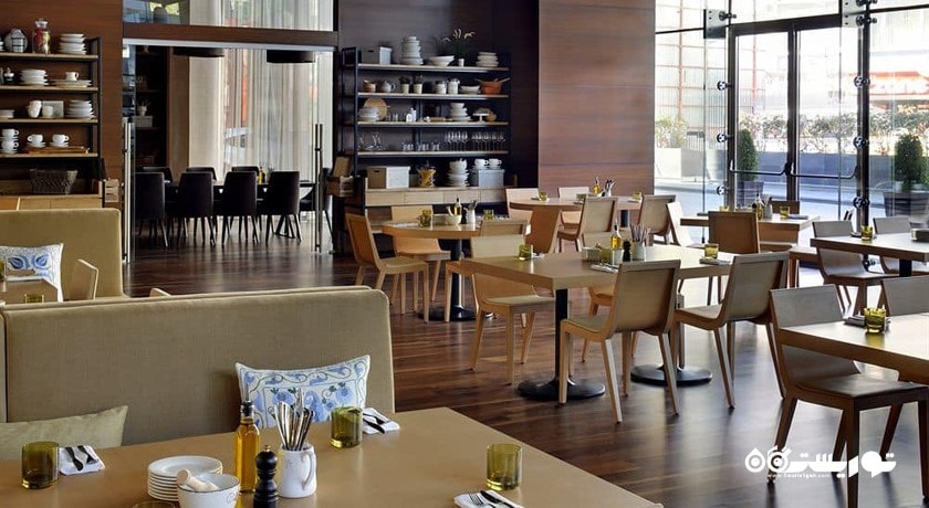 رستوران و تراس مدیترانه ای دیش روم