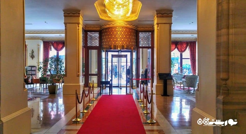 درب ورودی هتل لگسی آتمن