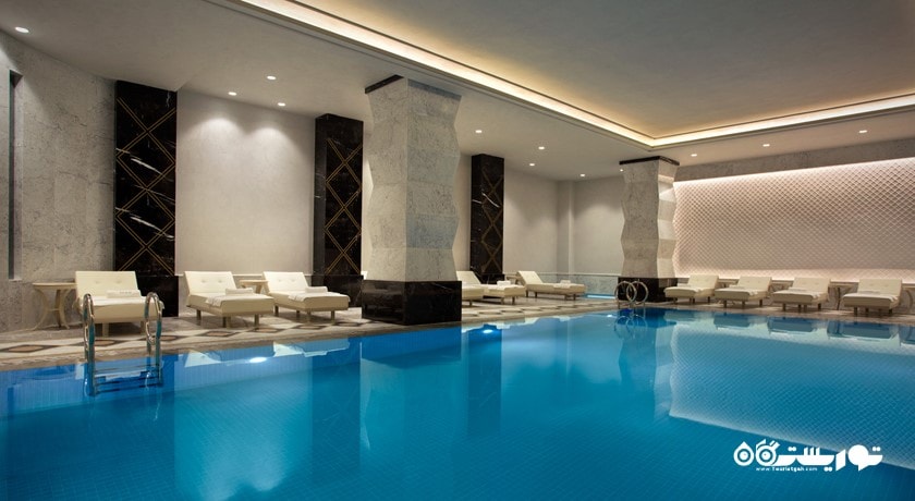 استخر سرپوشیده هتل لازونی