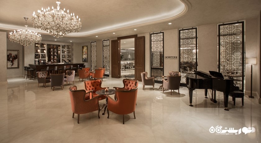 نمای کلی از بار لابی هتل