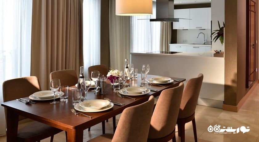 میز غذاخوری سوئیت دوخوابه