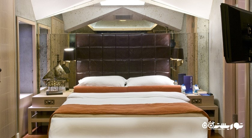 نمای تخت بزرگ سوئیت هتل