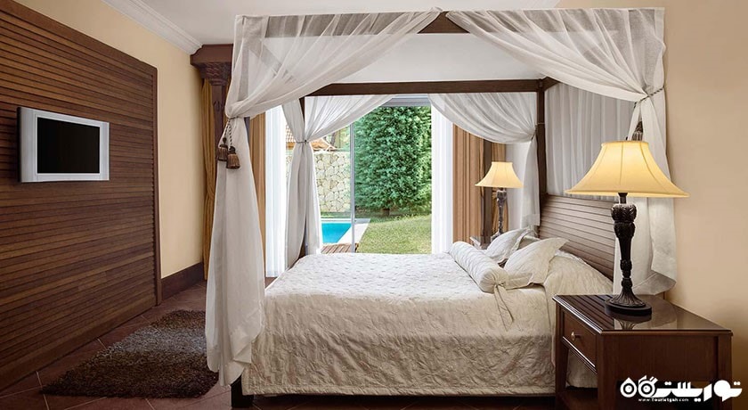 تخت بزررگ ویلای بالی دلوکس