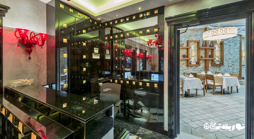 میز پذیرش هتل میلیون استون