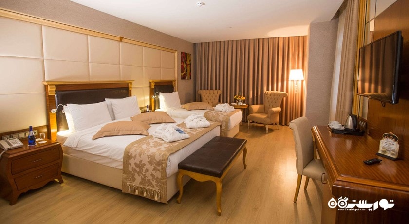 اتاق دلوکس هتل ویندهام باتومی