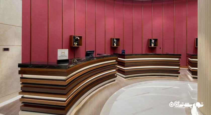میز پذیرش هتل هیلتون باتومی