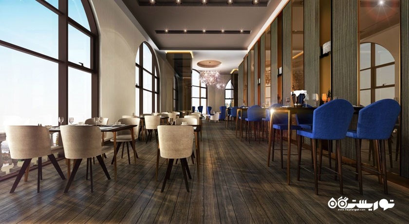 تری سیکستی اسکای بار اند رستوران