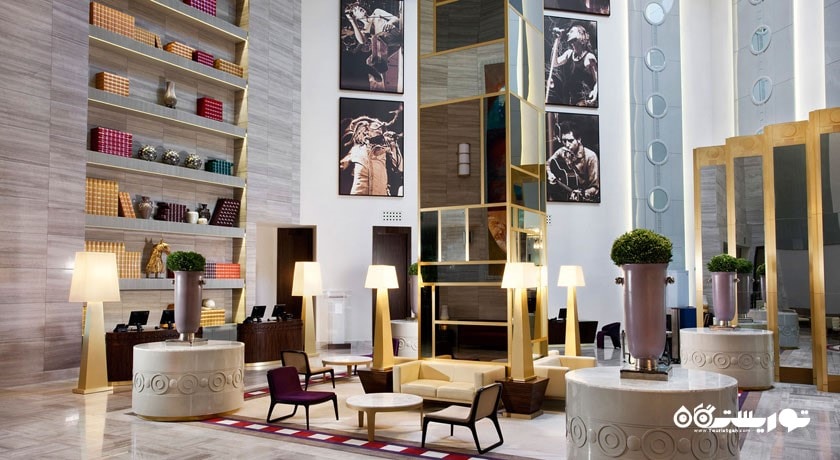 نمای لابی هتل شرایتون باتومی