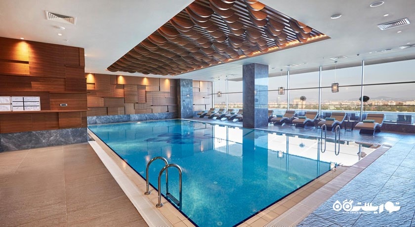 استخر سرپوشیده مرکز سلامتی