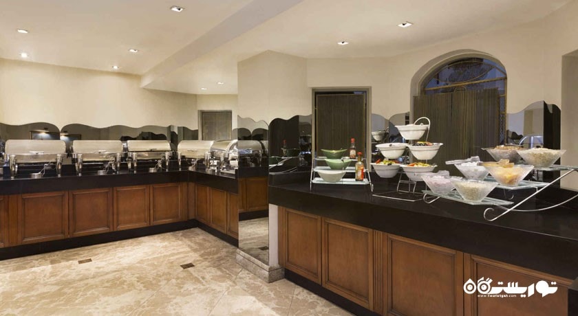 بوفه سلف سرویس رستوران لاله