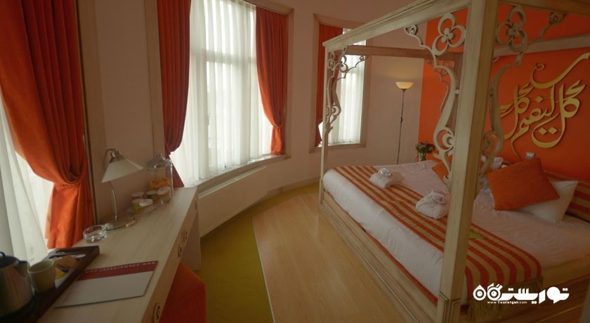 نمای تخت بزرگ اتاق دلوکس