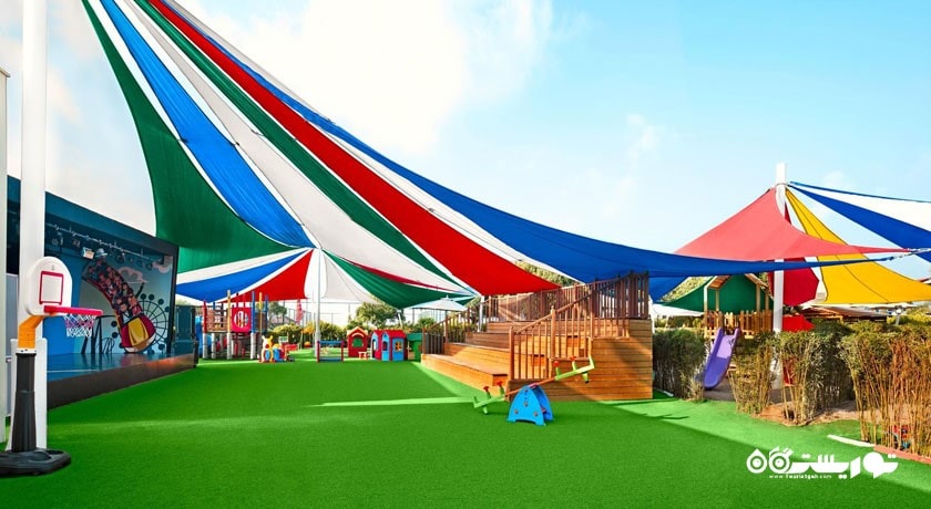محوطه فضای باز کلاب کودکان