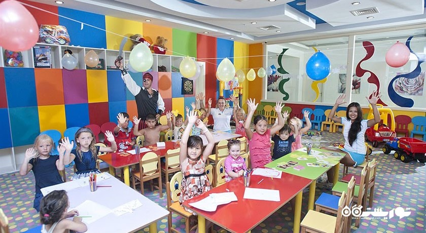 کلاب کودکان هتل کریستال واتر ورلد ریزورت