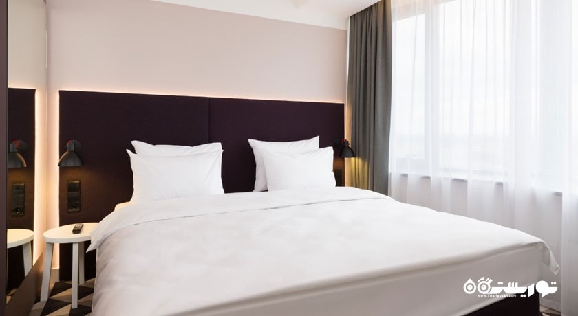 نمای تخت بزرگ آپارتمان هتل