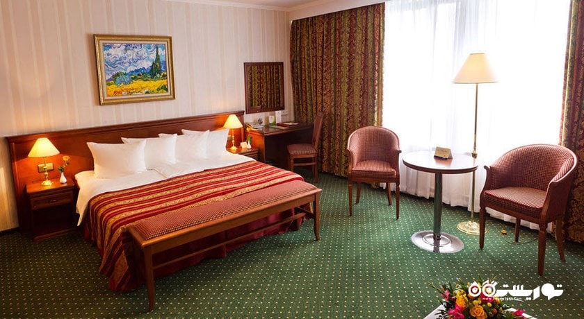 تخت بزرگ استودیو سوپریور