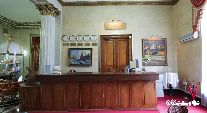 میز پذیرش هتل لجندری سووتسکی