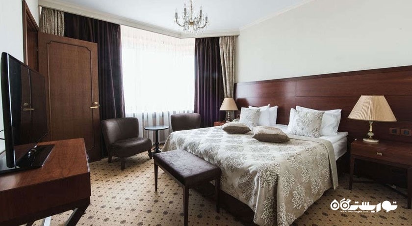 نمای تخت بزرگ سوئیت جونیور