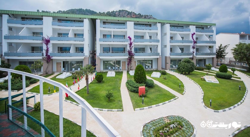 فضای سبز هتل گرند پارک کمر