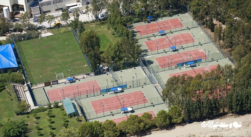 زمین های تنیس اختصاصی هتل