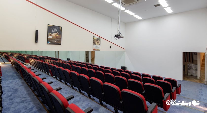 سالن سینما هتل کریستال سانرایز کوئین لاکچری ریزورت