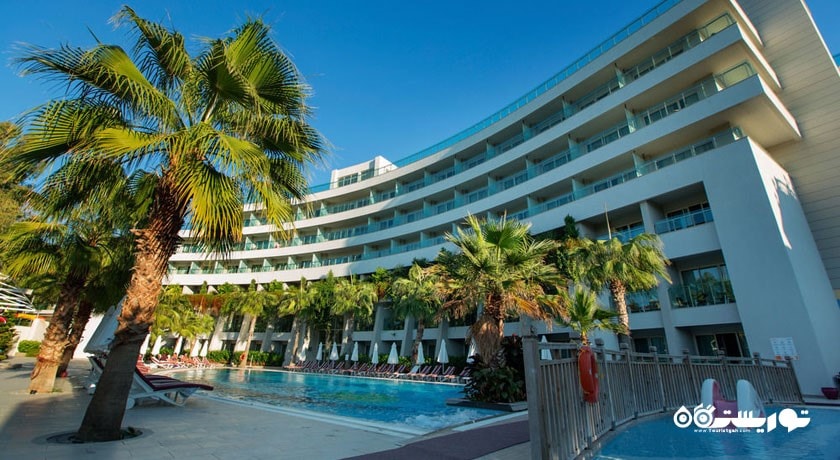 ساختمان هتل کریستال سانرایز کوئین لاکچری ریزورت